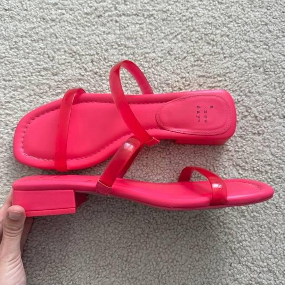 a new day Sandals - Picture 3 of 4